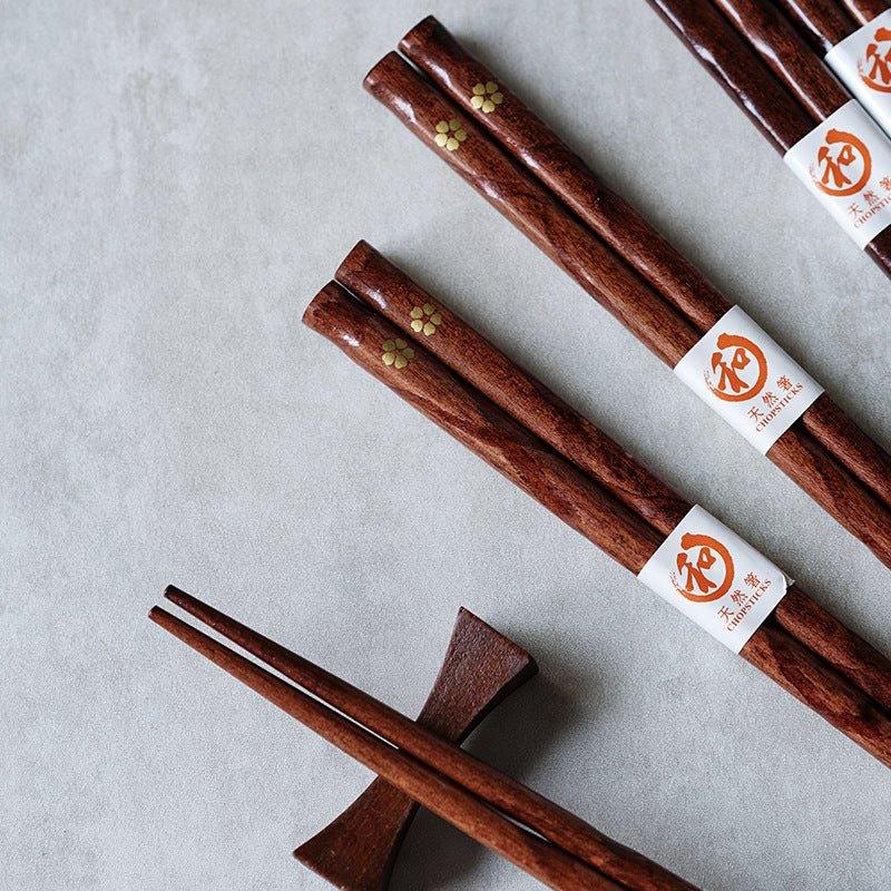 Set di Bacchette in Legno Miyabi con Motivo di Sakura Dorata