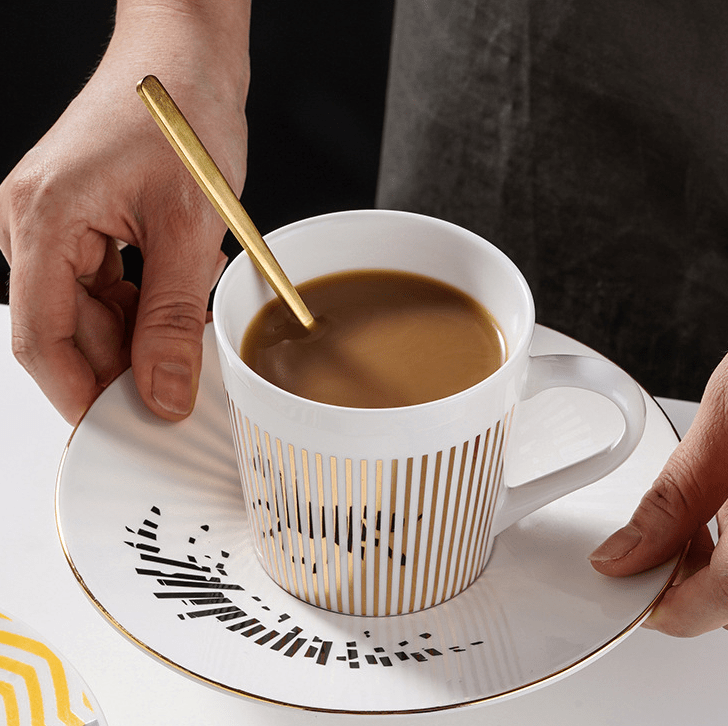 MirrorSip™ Riflesso in Movimento Tazza da Caffè Creativa - Ora con il 50% di SCONTO!