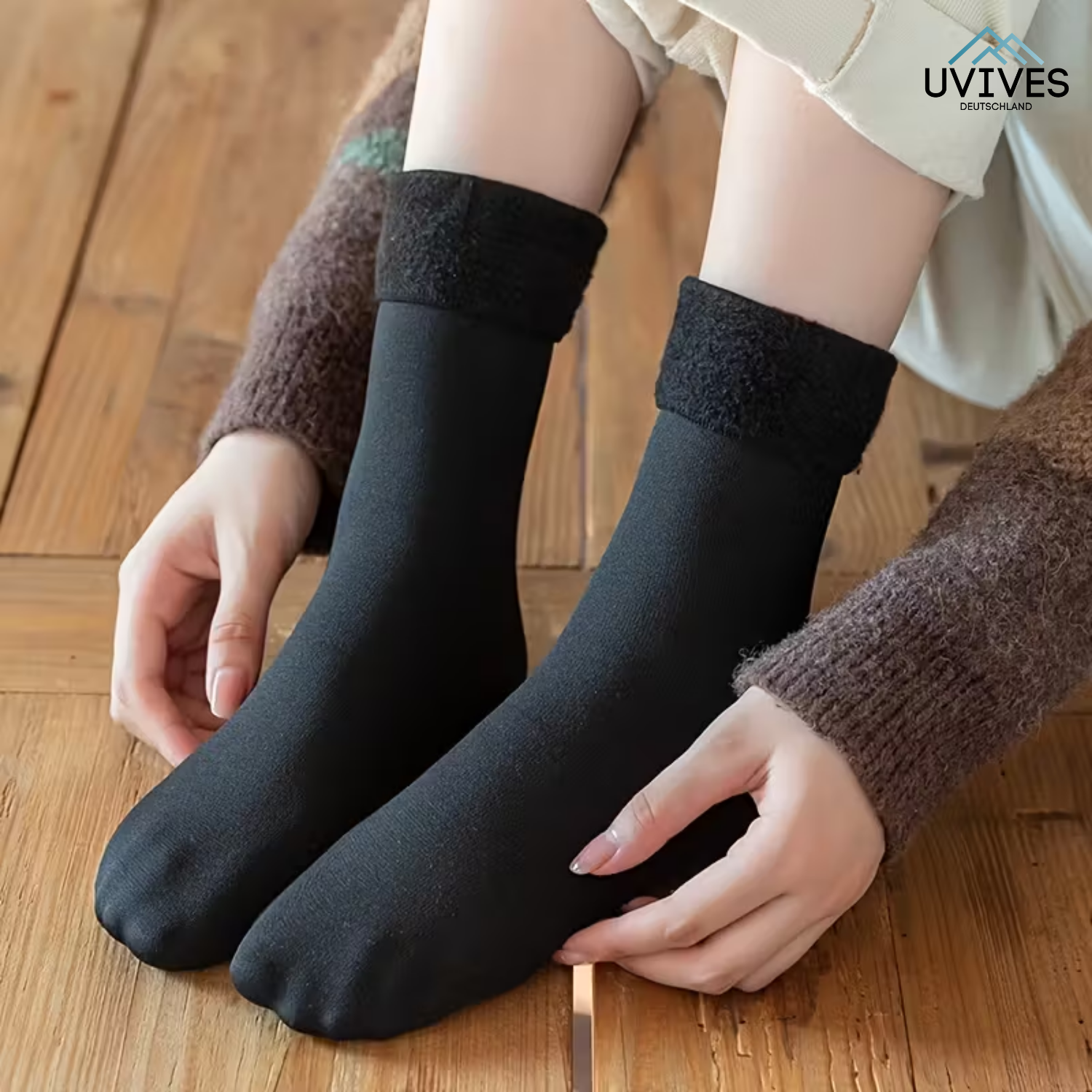 4+4 GRATIS | CozyFeet – Calze che tengono davvero caldo!