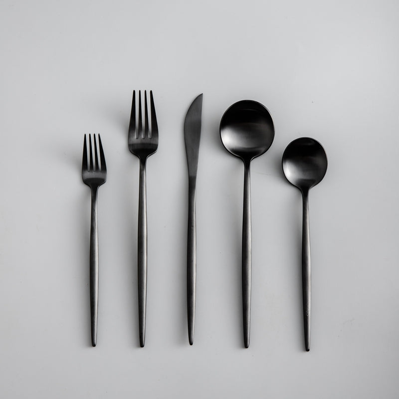 Posate minimaliste in acciaio inossidabile – Eleganza in un design semplice