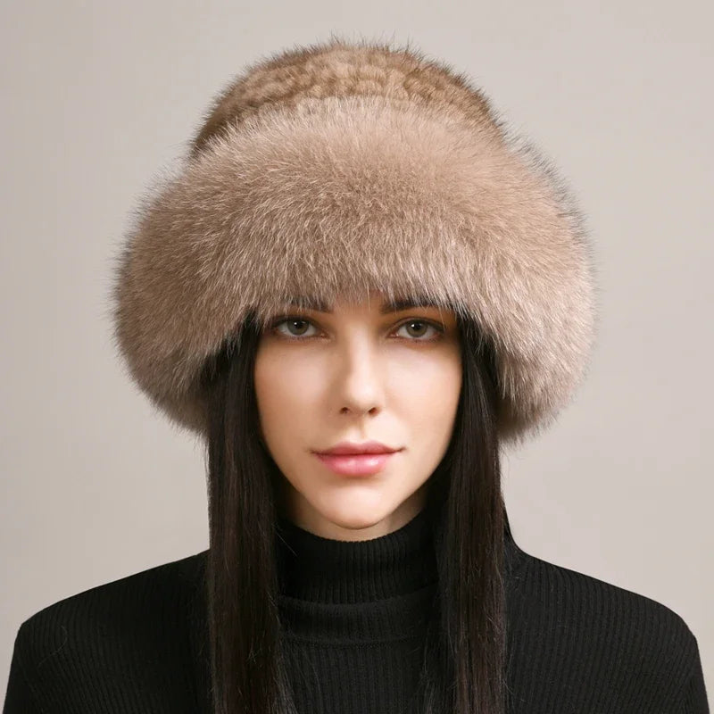 Cappello in Pelliccia di Visone Vellara per Calore Invernale e Lusso Quotidiano