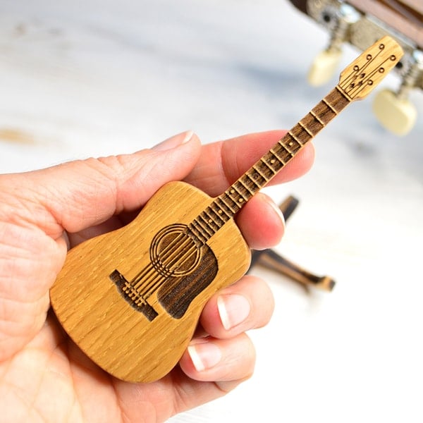 GuitarHolder - Supporto per plettro per chitarra +3 Plettro gratuiti