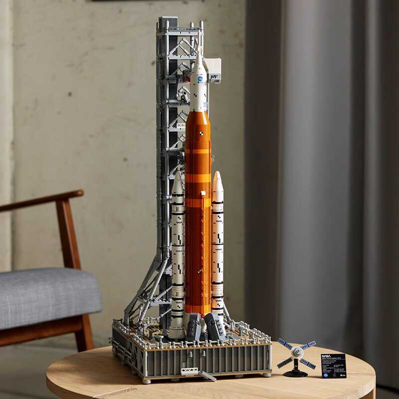 Kit di Modello del Sistema di Lancio Artemis di Stellar Forge per Appassionati di Spazio