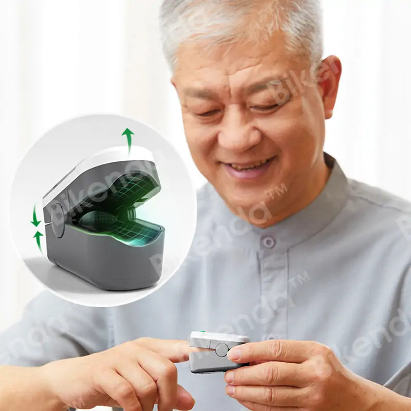 VitalCheck Pulsoximetro – Misuratore di ossigeno e battito cardiaco compatto con schermo OLED