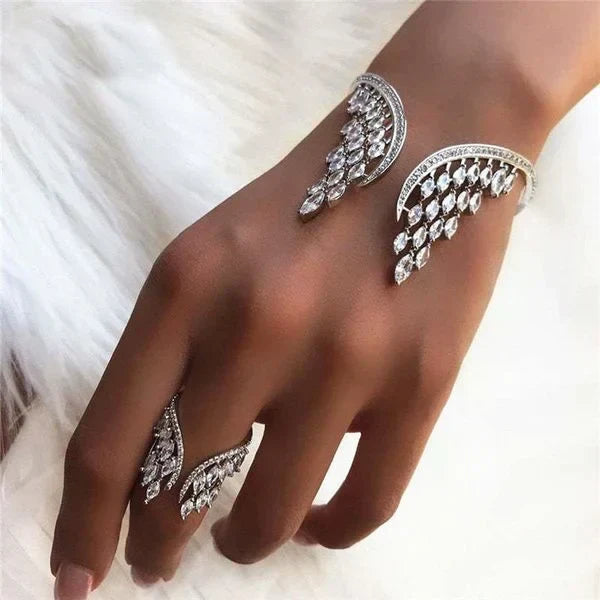 Offerta Limitata - CharmGlow - Bracciale & Anello | Solo Oggi 50% di Sconto