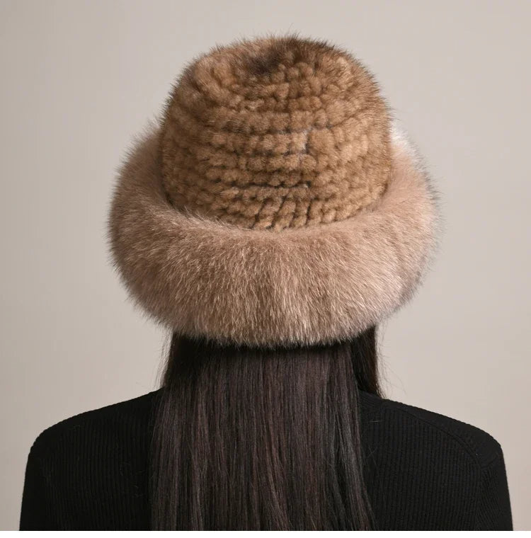 Cappello in Pelliccia di Visone Vellara per Calore Invernale e Lusso Quotidiano