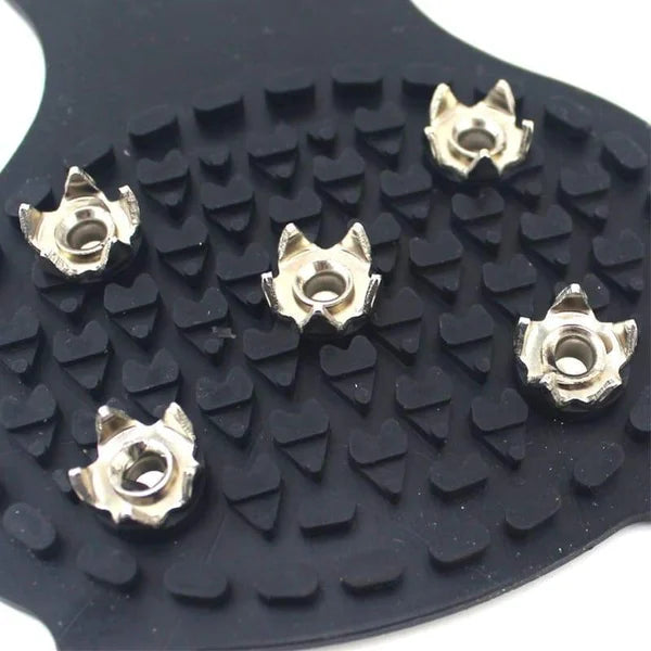 SnowSpikes | Chiodi Antiscivolo | Traction in Acciaio a 5 Denti | Gomma & Acciaio Mangas