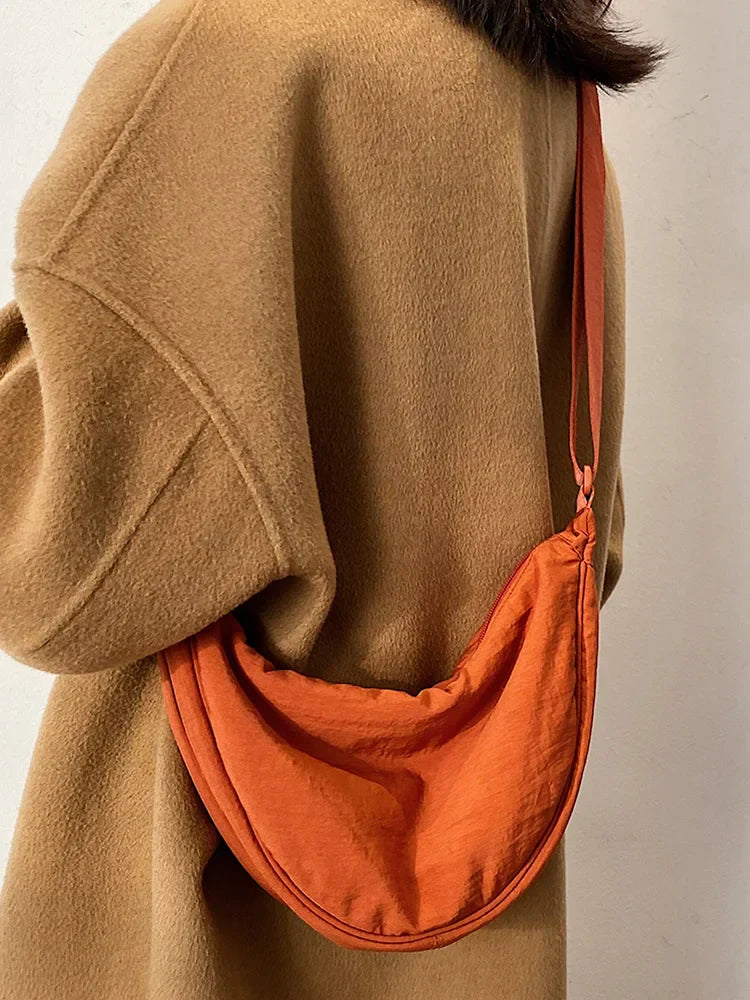 Haze Bag️ | La borsa a forma di raviolo alla moda per un outfit alla moda