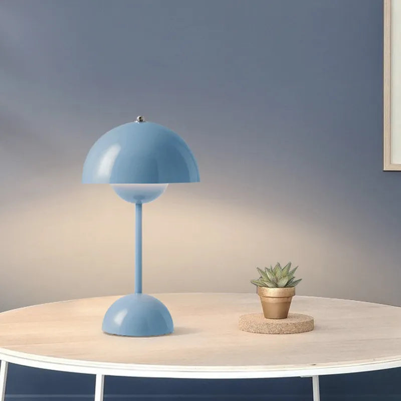 Lampada da tavolo LED Lumora | Dimmerabile in 3 livelli | Ricaricabile tramite USB | Design scandinavo
