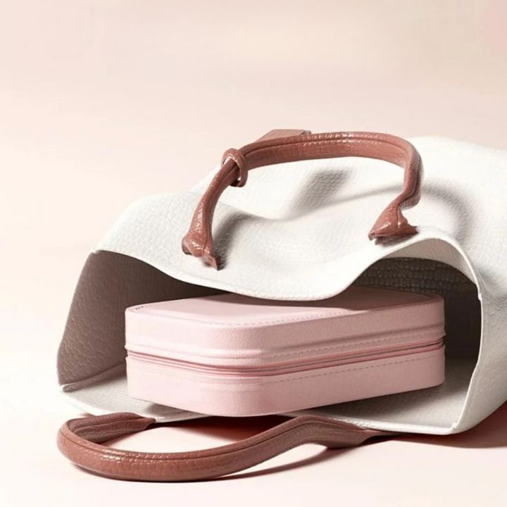 GlowTote – La tua luce di bellezza da portare ovunque!