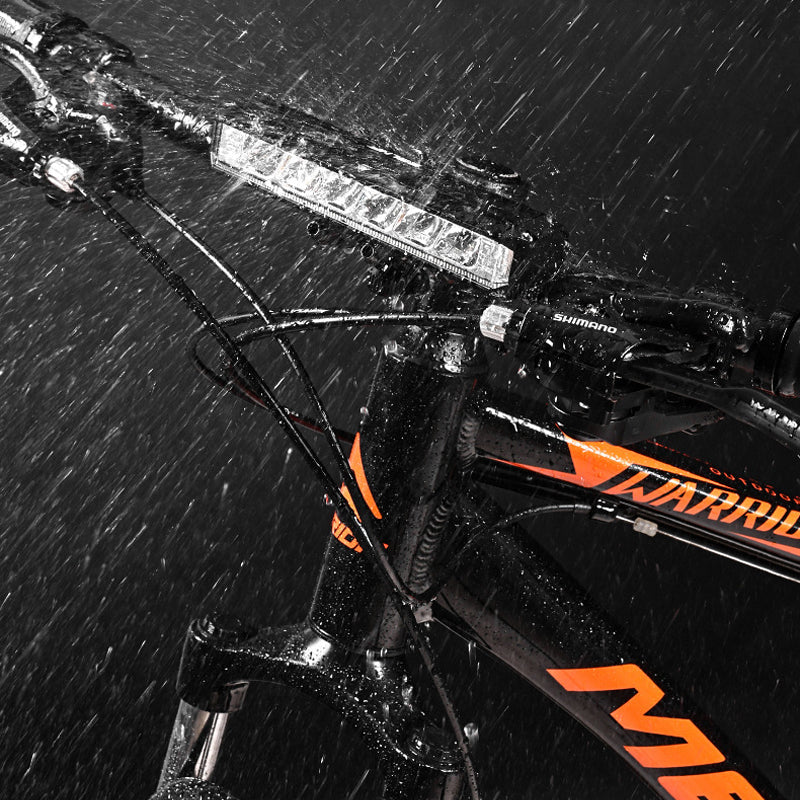 Luce potente per biciclette