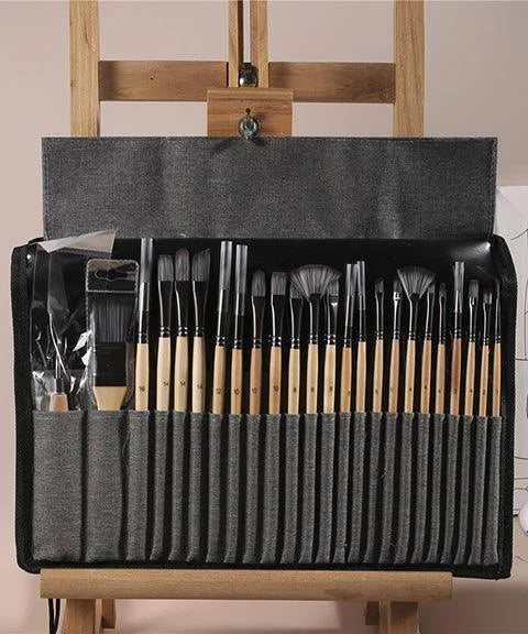 Set di pennelli per arte professionale con manici in legno naturale
