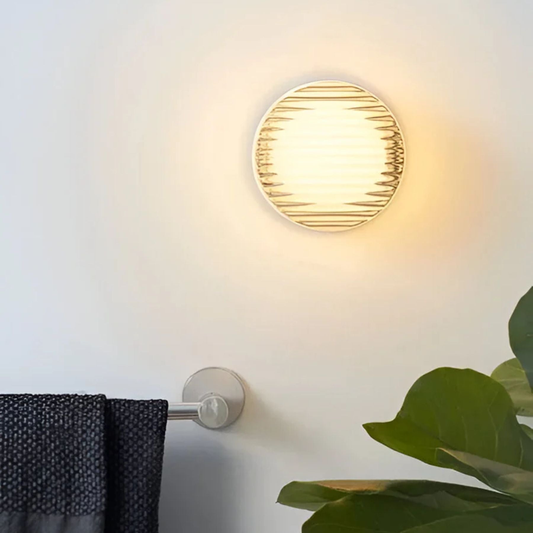 Lampada da parete Ambrelo – Vetro – Ambra – Moderna – Minimalista – Atmosfera accogliente per la tua casa