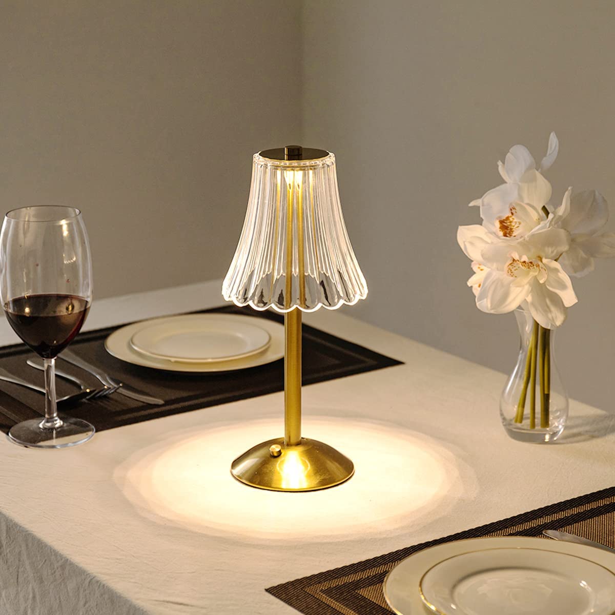 Lampada da Tavolo Billinca – Alluminio – Trasparente – 15W – Elegante Design a Fiore per Accenti Stilosi
