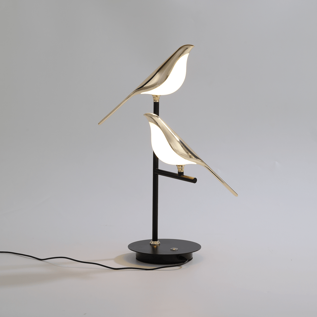 Lampada da tavolo Birdmann – Ferro e Alluminio – Bianco – Design Artistico – Luce Flessibile per Ambienti Eleganti