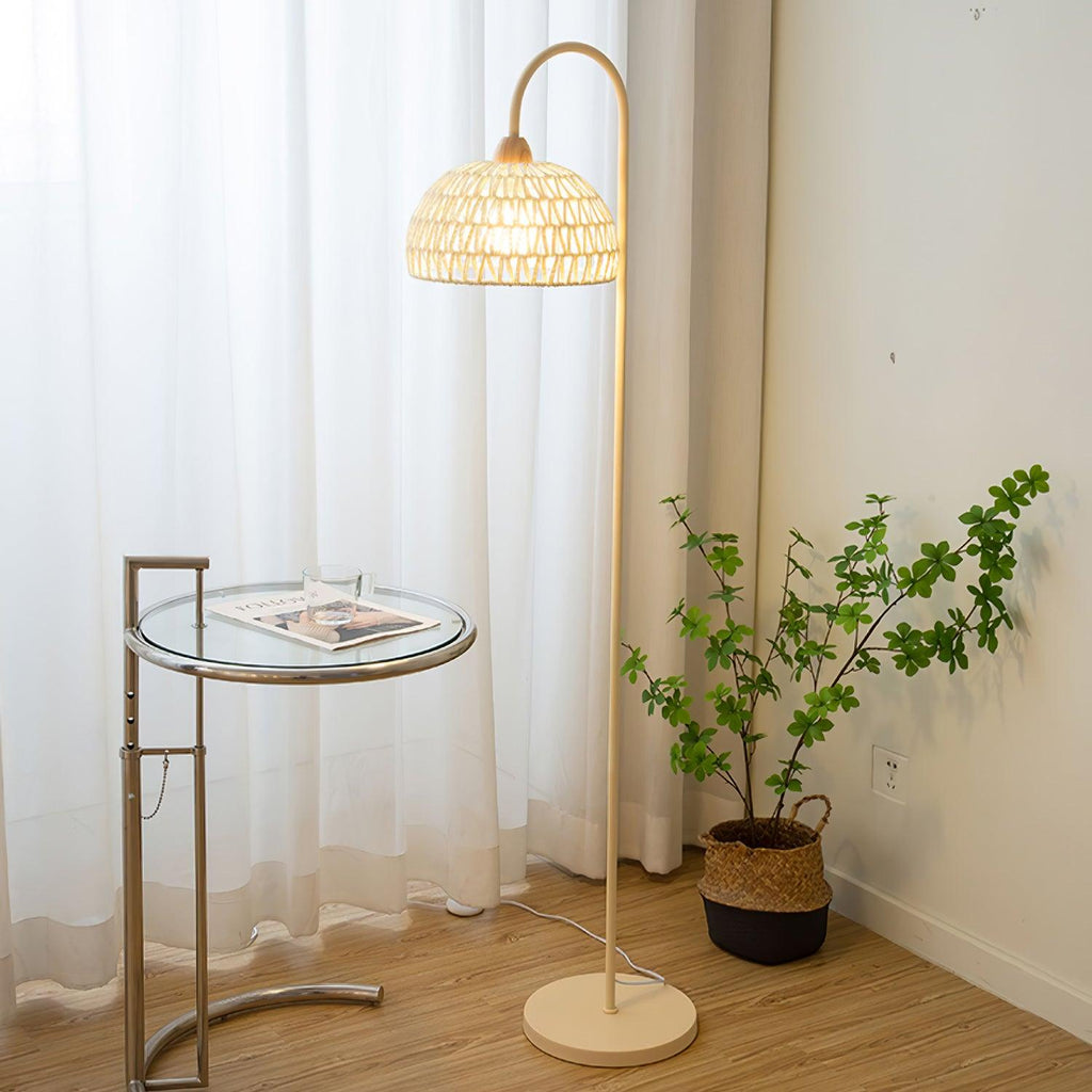 Lampada da terra Capor – Rattan e Metallo – Beige – 160×230 cm – Design Elegante
