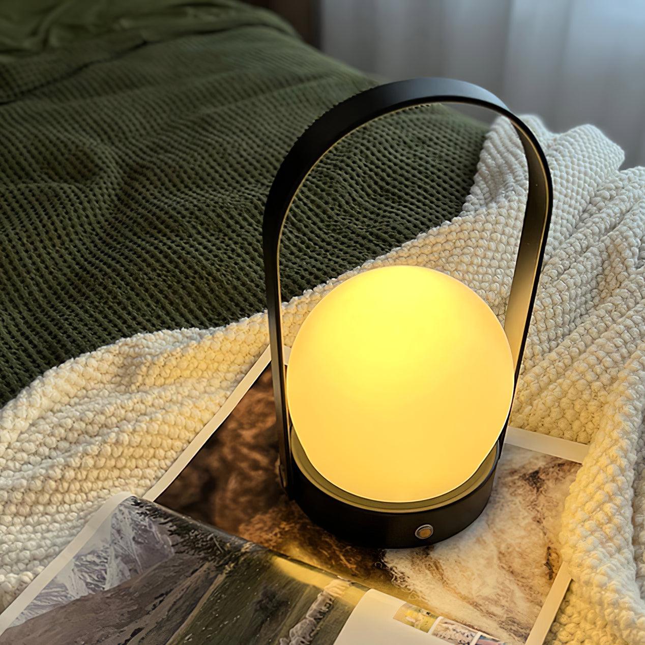 Lampada da Tavolo Cero Bol – Metallo & Vetro – Oro/Nero/Bianco – Design Moderno – Colori LED Regolabili