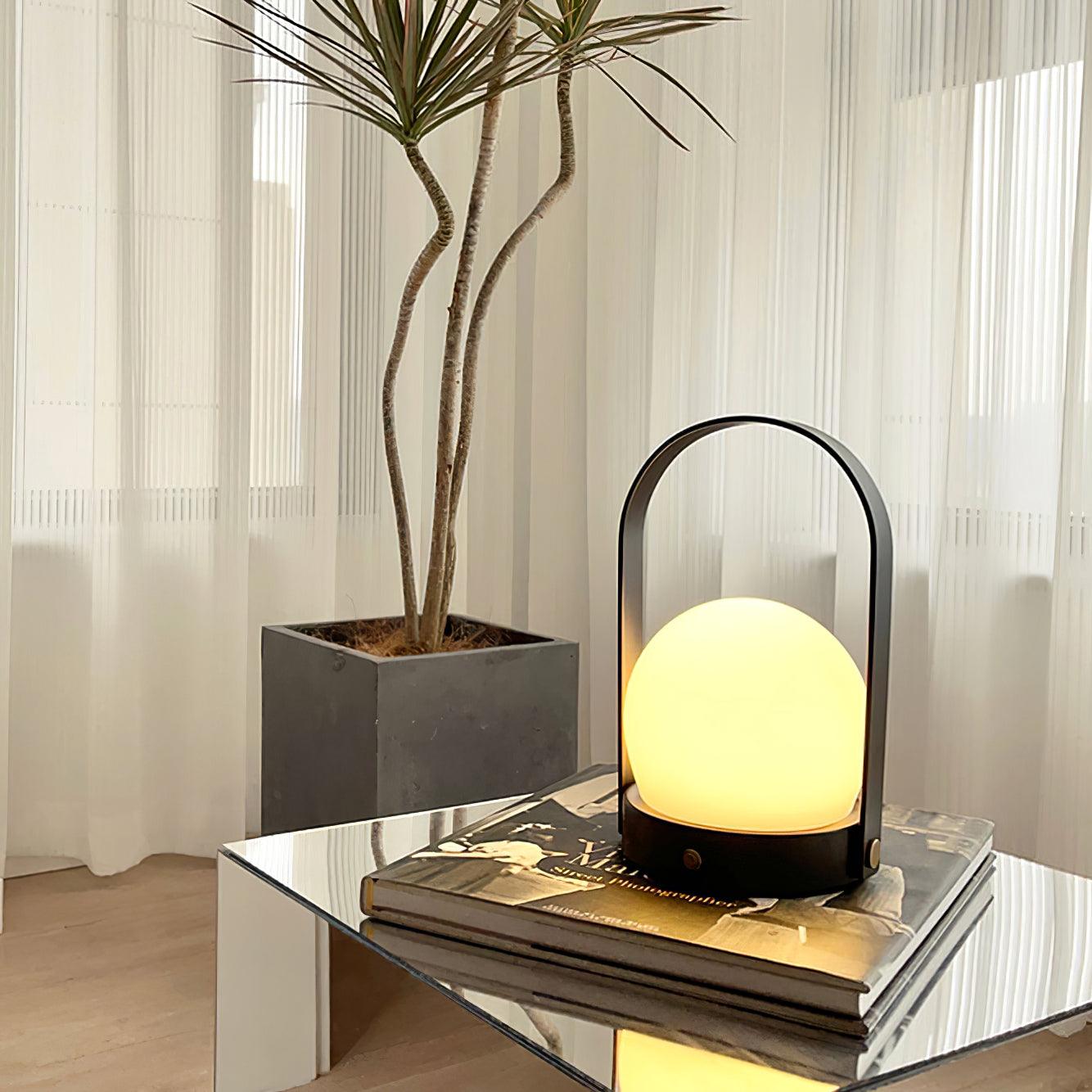 Lampada da Tavolo Cero Bol – Metallo & Vetro – Oro/Nero/Bianco – Design Moderno – Colori LED Regolabili
