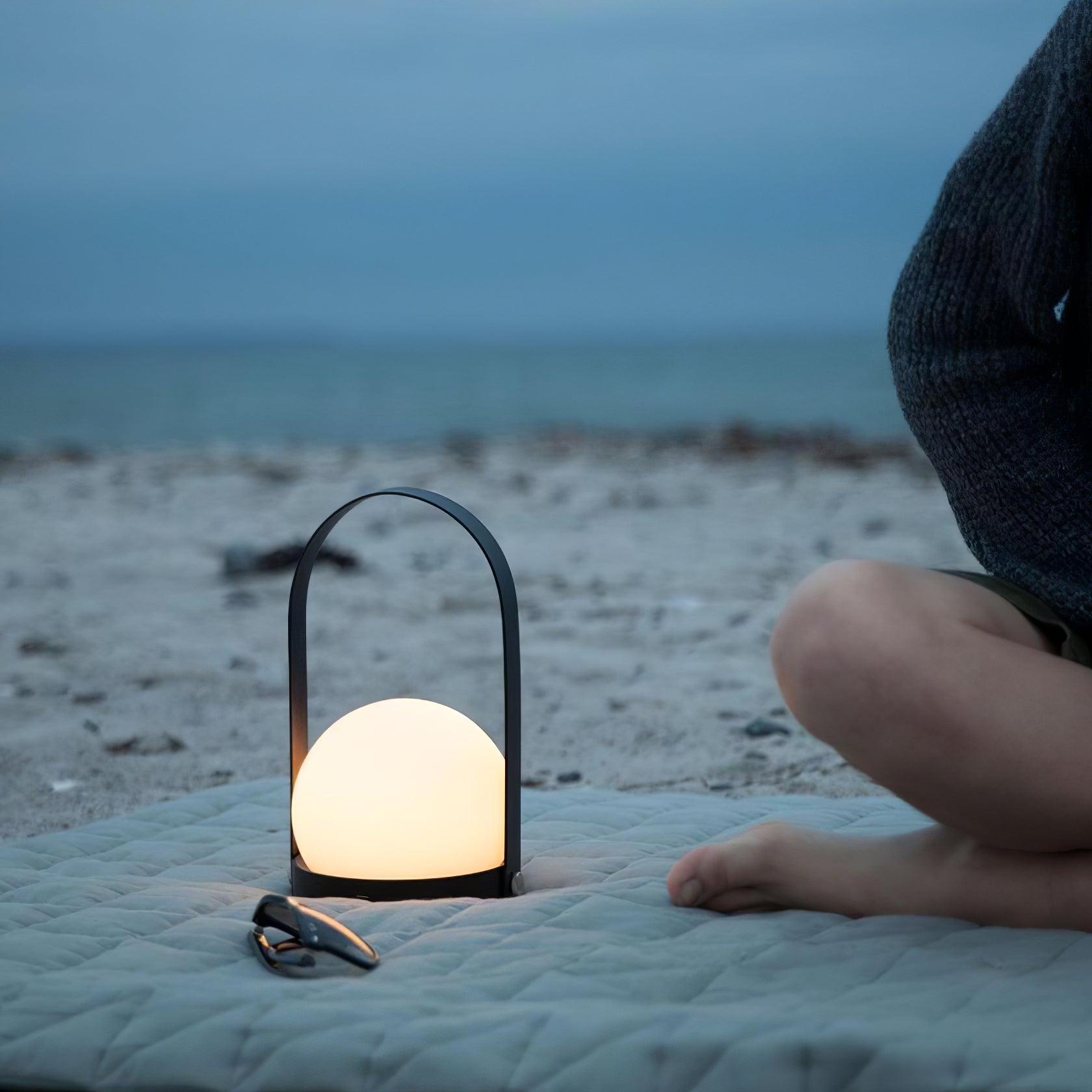 Lampada da Tavolo Cero Bol – Metallo & Vetro – Oro/Nero/Bianco – Design Moderno – Colori LED Regolabili