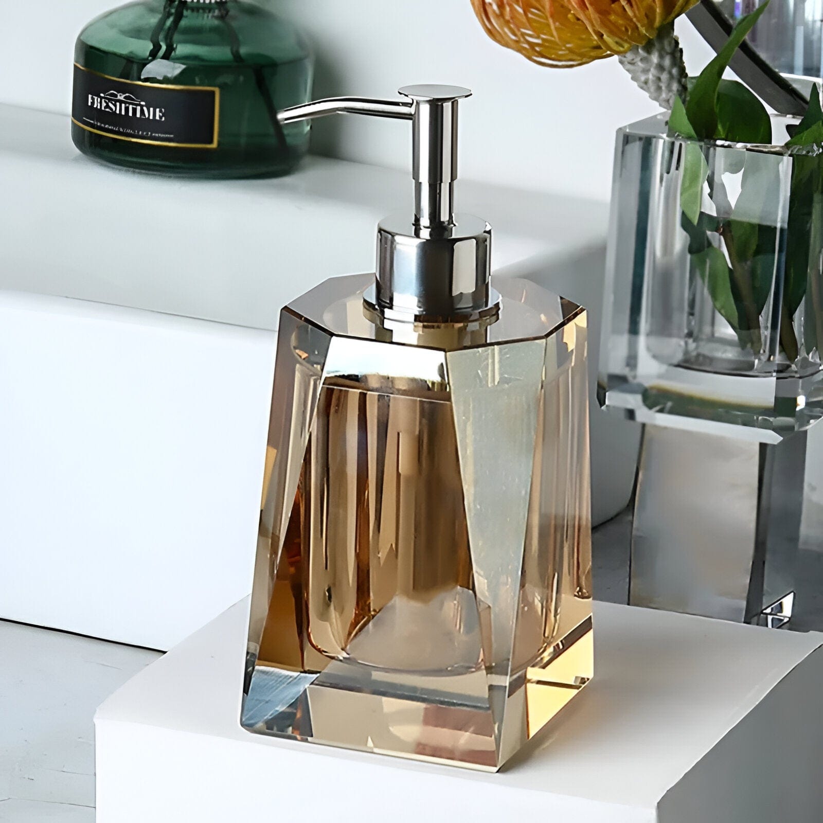 Collezione di Accessori da Bagno in Cristallo LumaGlass Elite per Bagni Eleganti