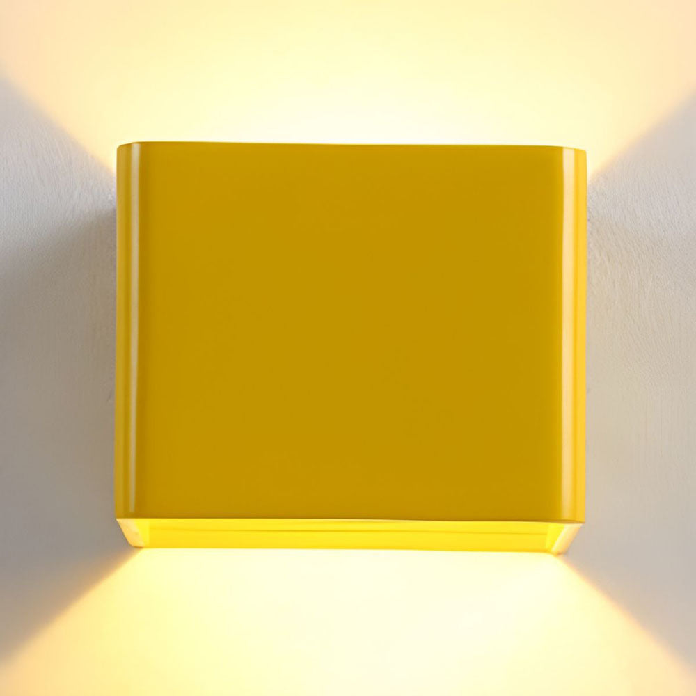 Lampada da Parete Cubbon – LED – Bianca – Compatta – Design Moderno