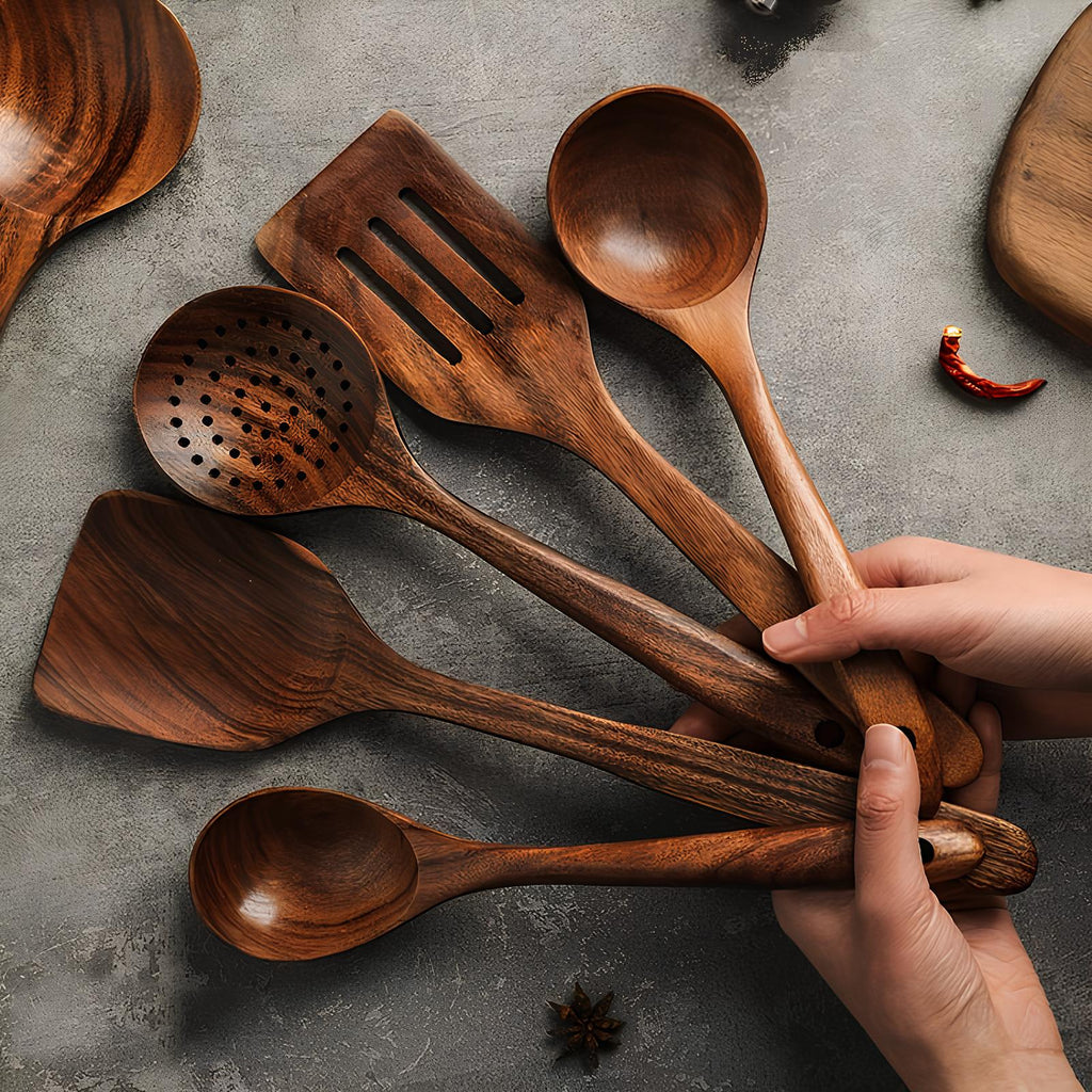 Set di utensili da cucina Skanto in legno naturale