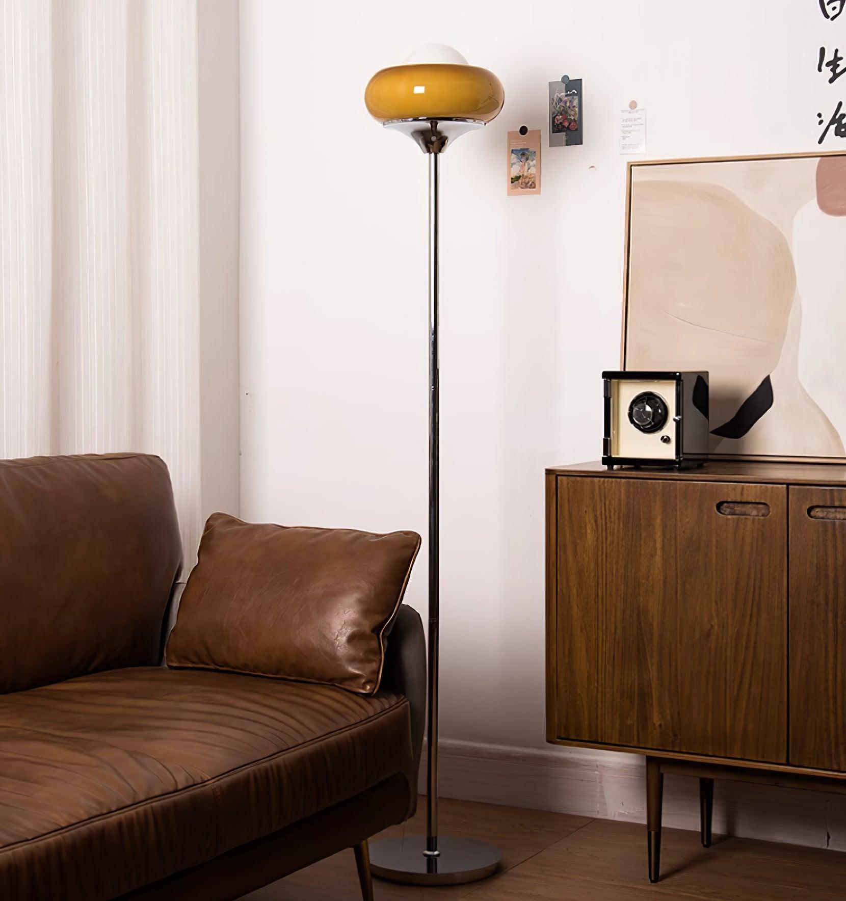 Lampada da terra Gozzuni – Metallo & Vetro – Caramello – Stile Moderno-Retro – Ideale per soggiorno e camera da letto