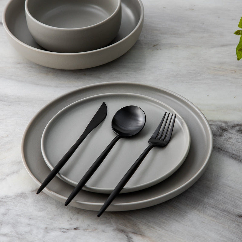 Posate minimaliste in acciaio inossidabile – Eleganza in un design semplice