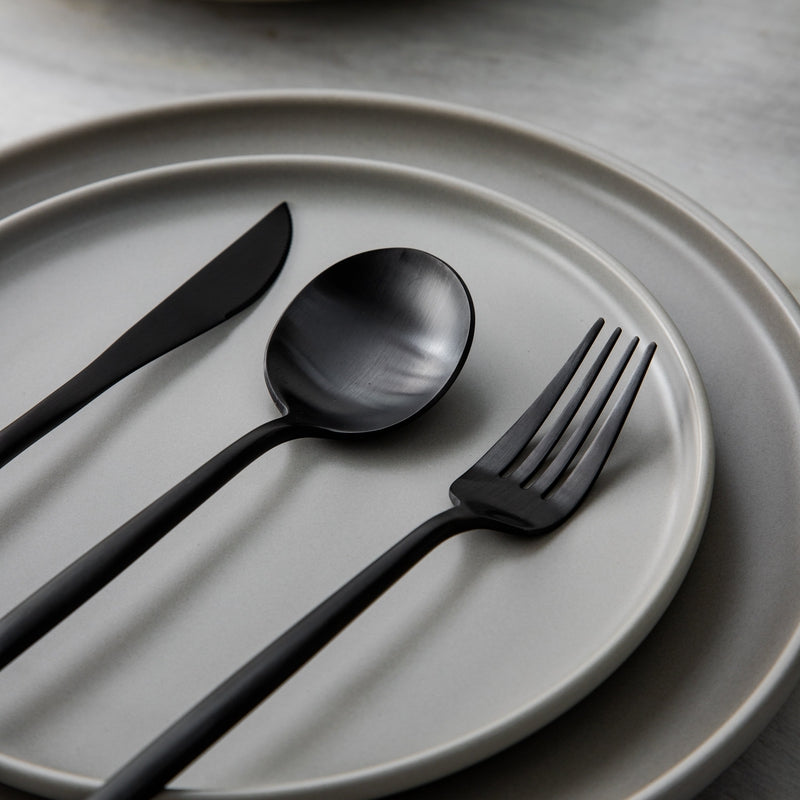 Posate minimaliste in acciaio inossidabile – Eleganza in un design semplice