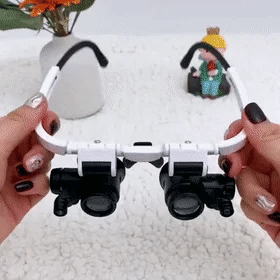 Occhiali ingranditori LED ClaritySight Pro con ingrandimento 8x, 15x e 23x