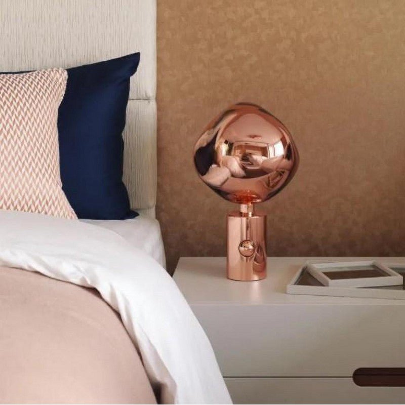 Lampada da tavolo Lavalon – Metallo e plastica – Luce calda – Ø 15 cm e Ø 28 cm – Stile scultoreo per eleganza e comfort