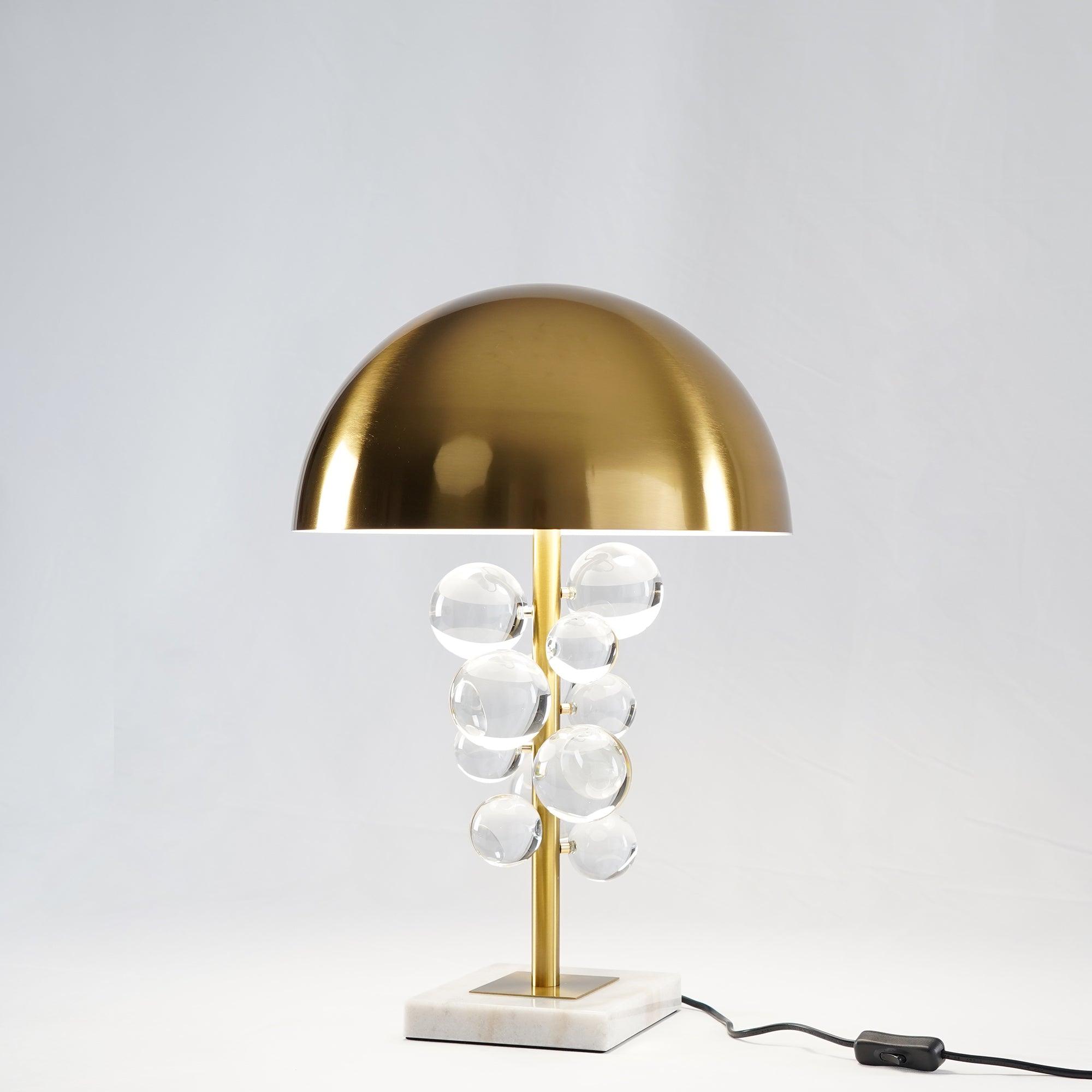 Lelobo Lampada da Tavolo – Marmo & Vetro – Oro – Scultorea – Illuminazione Elegante per la Tua Casa