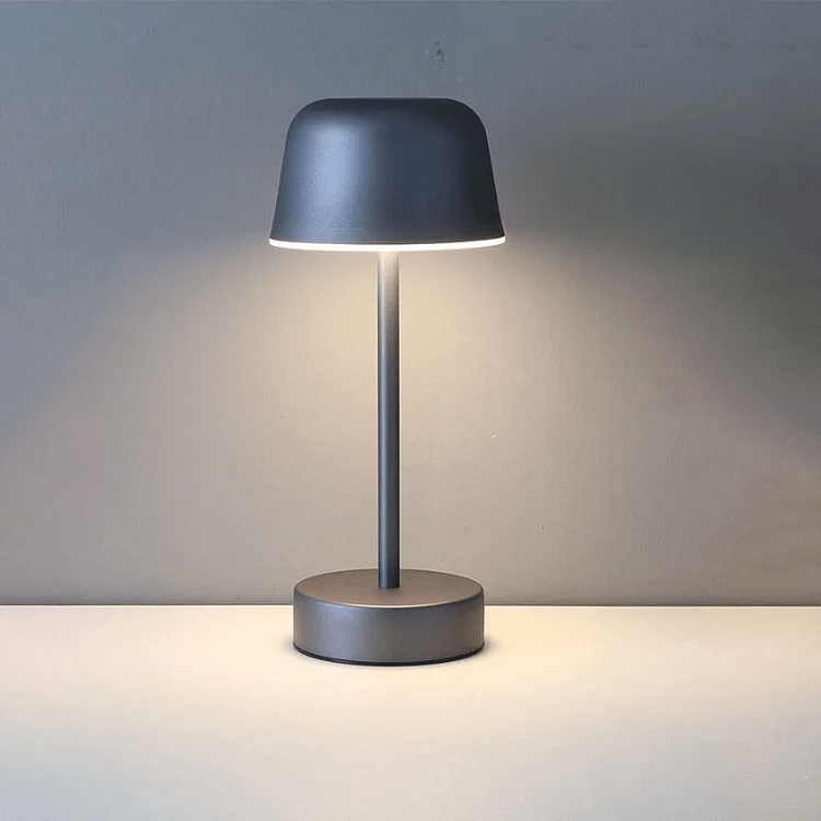 Lampada da tavolo Lusy – Metallo – Bianco – Dimmerabile – Design moderno