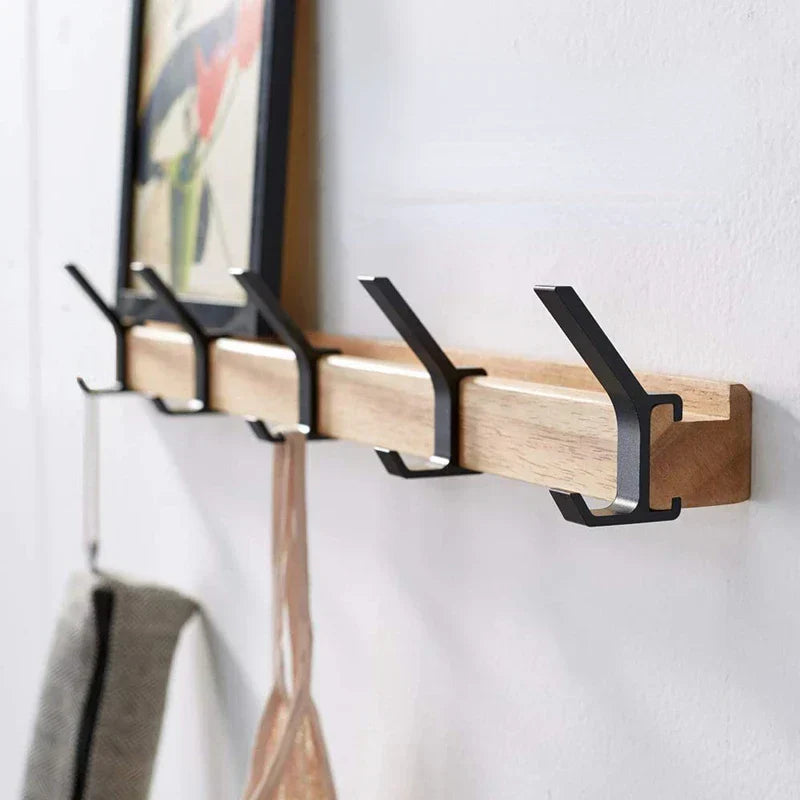 Appendiabiti a muro con ganci mobili – Design scandinavo in legno e metallo
