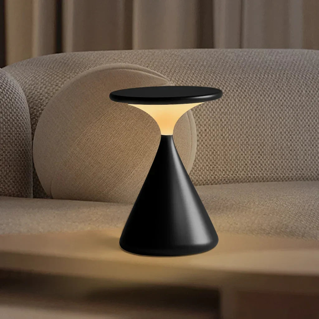 Lampada da tavolo Movy – Alluminio – Nero – Compatta – Design moderno a clessidra