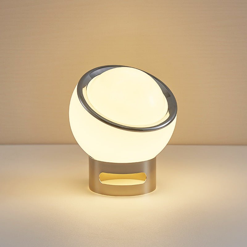 Lampada da tavolo Opal – Vetro & Acciaio Inossidabile – Bianco – Ø22 cm – Design moderno per la comodità