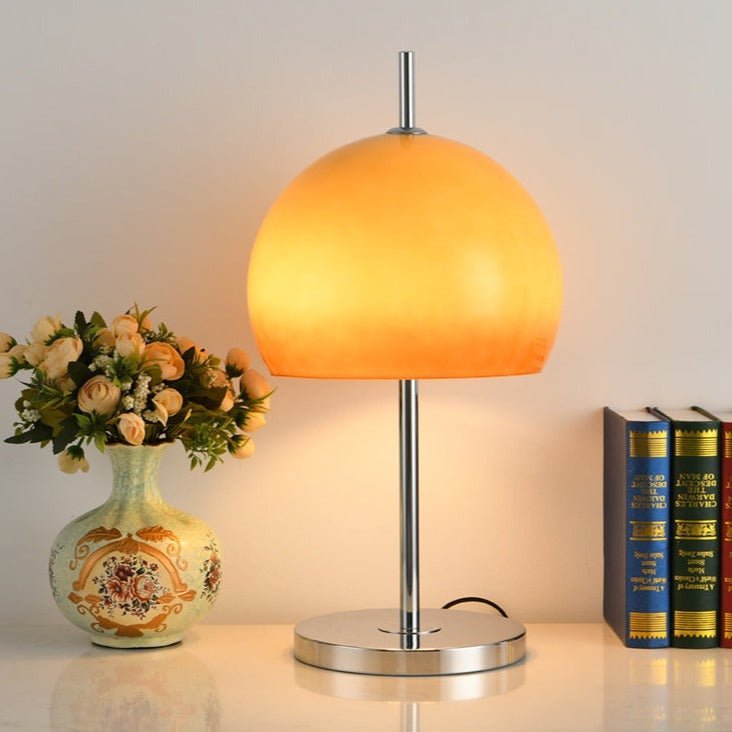 Lampada da tavolo Pilzin – Metallo & Vetro – Bianco – Ø 30 cm – Design Retro per Illuminazione Elegante