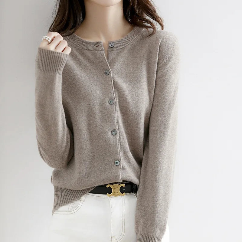 Cardigan Lyria in Cashmere a Maglia Morbida per Sovrapposizioni in Primavera e Autunno