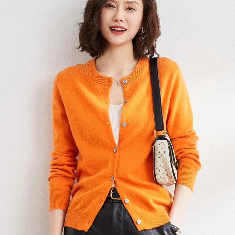 Cardigan Lyria in Cashmere a Maglia Morbida per Sovrapposizioni in Primavera e Autunno