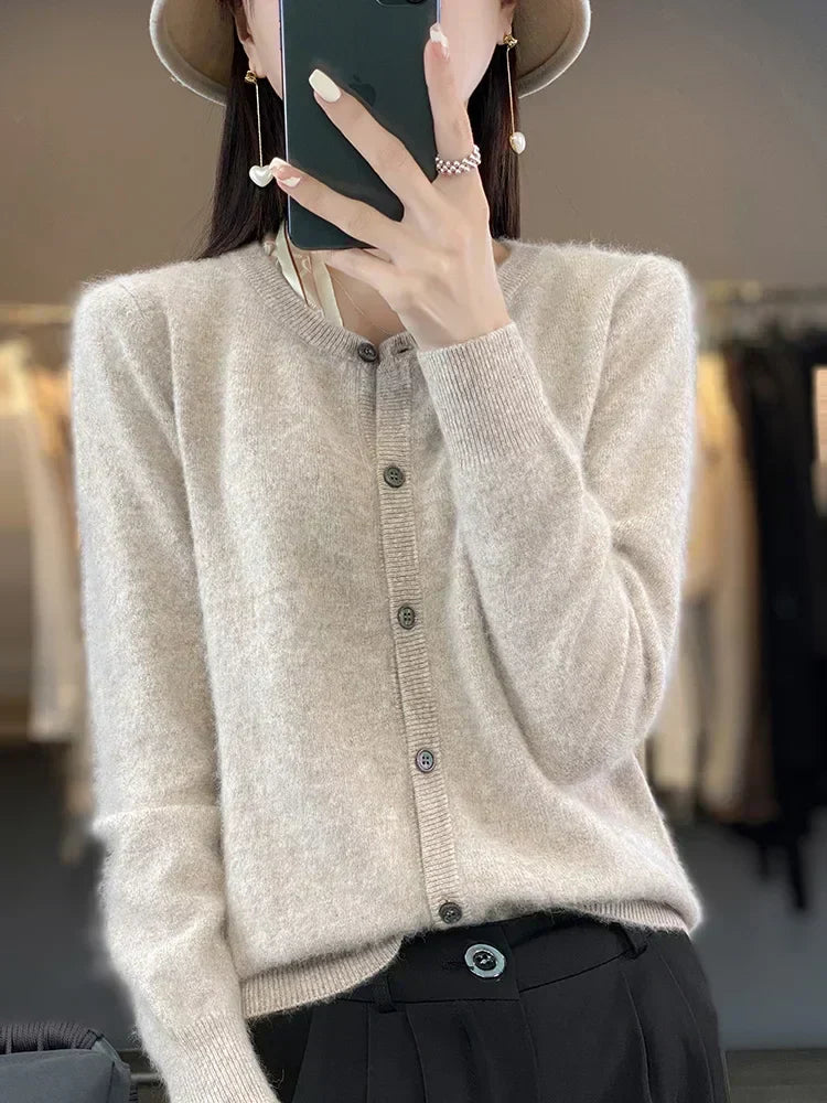 Cardigan in Cashmere Aurea per Indumenti in Clima Freddo
