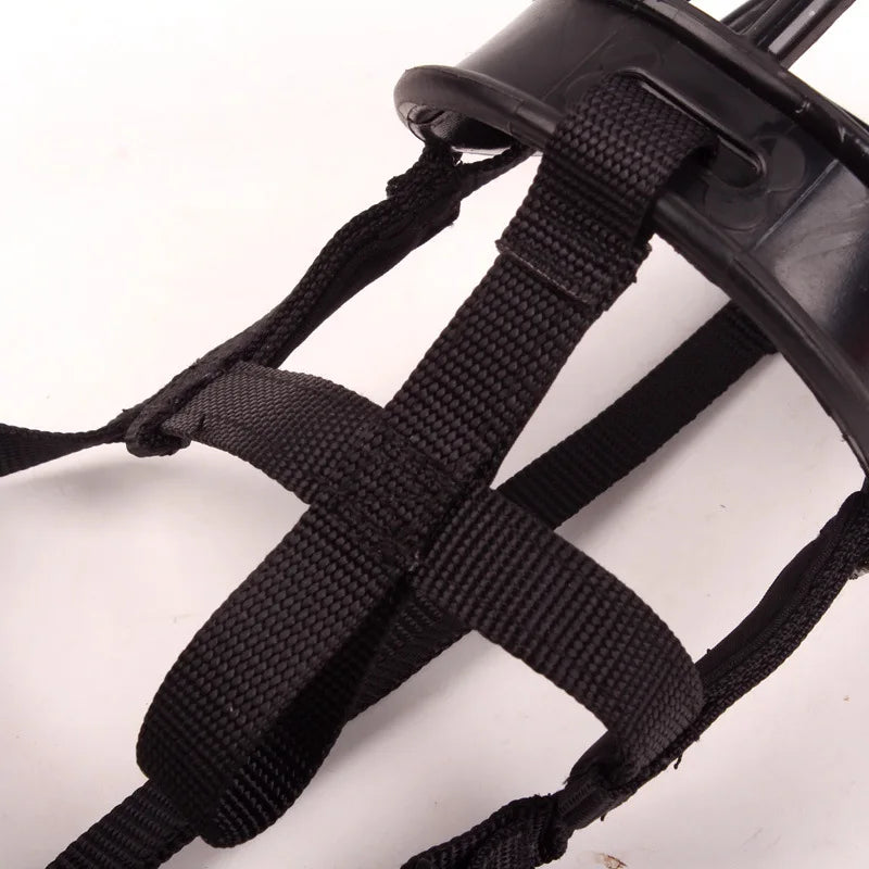 Museruola regolabile in silicone per cani