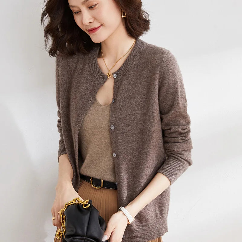 Cardigan Lyria in Cashmere a Maglia Morbida per Sovrapposizioni in Primavera e Autunno