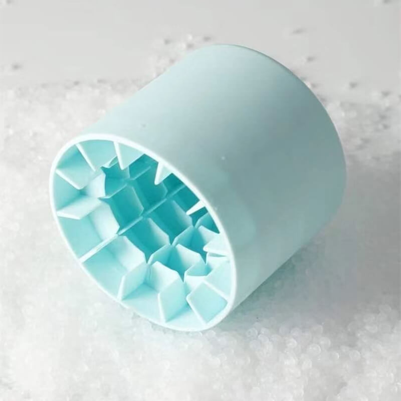FrozenIce - Distributore di cubetti di ghiaccio portatile in silicone con coperchio