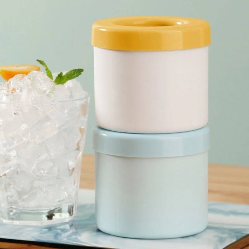 FrozenIce - Distributore di cubetti di ghiaccio portatile in silicone con coperchio