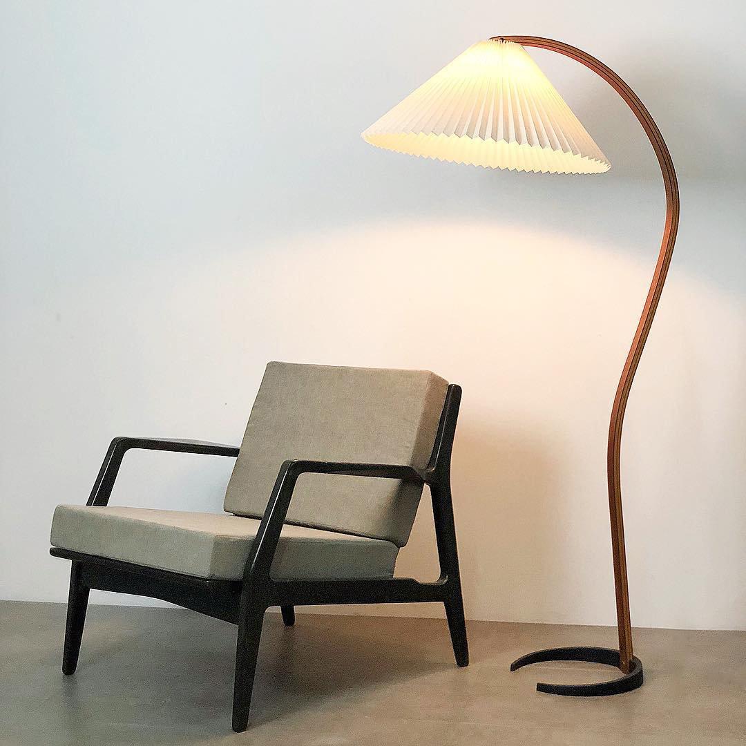 Lampada da terra – Legno – Beige – 150 cm – Design scandinavo per soggiorni e angoli lettura