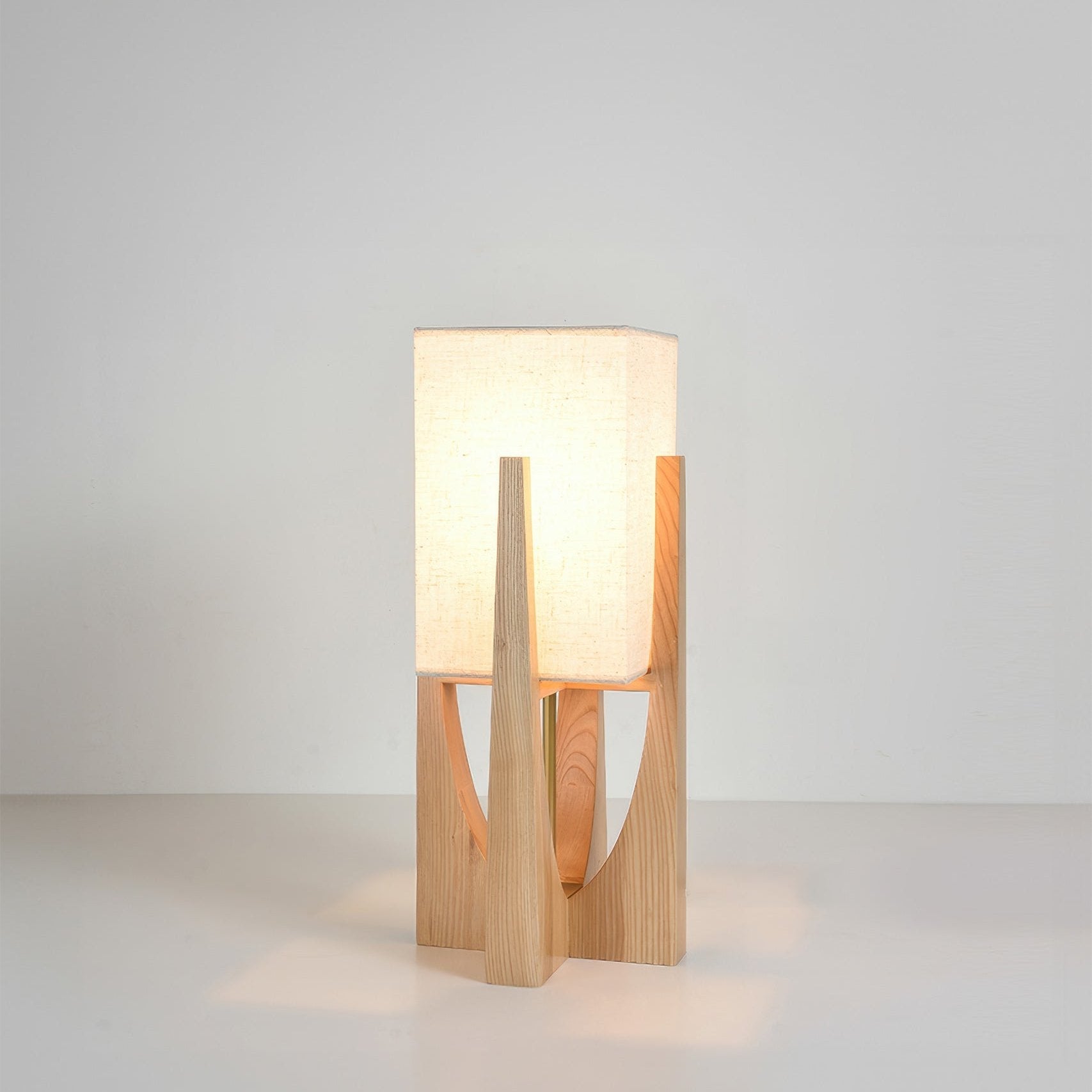Lampada da terra – Legno & Tessuto – Naturale – 23×52 cm – Minimalista & Efficiente