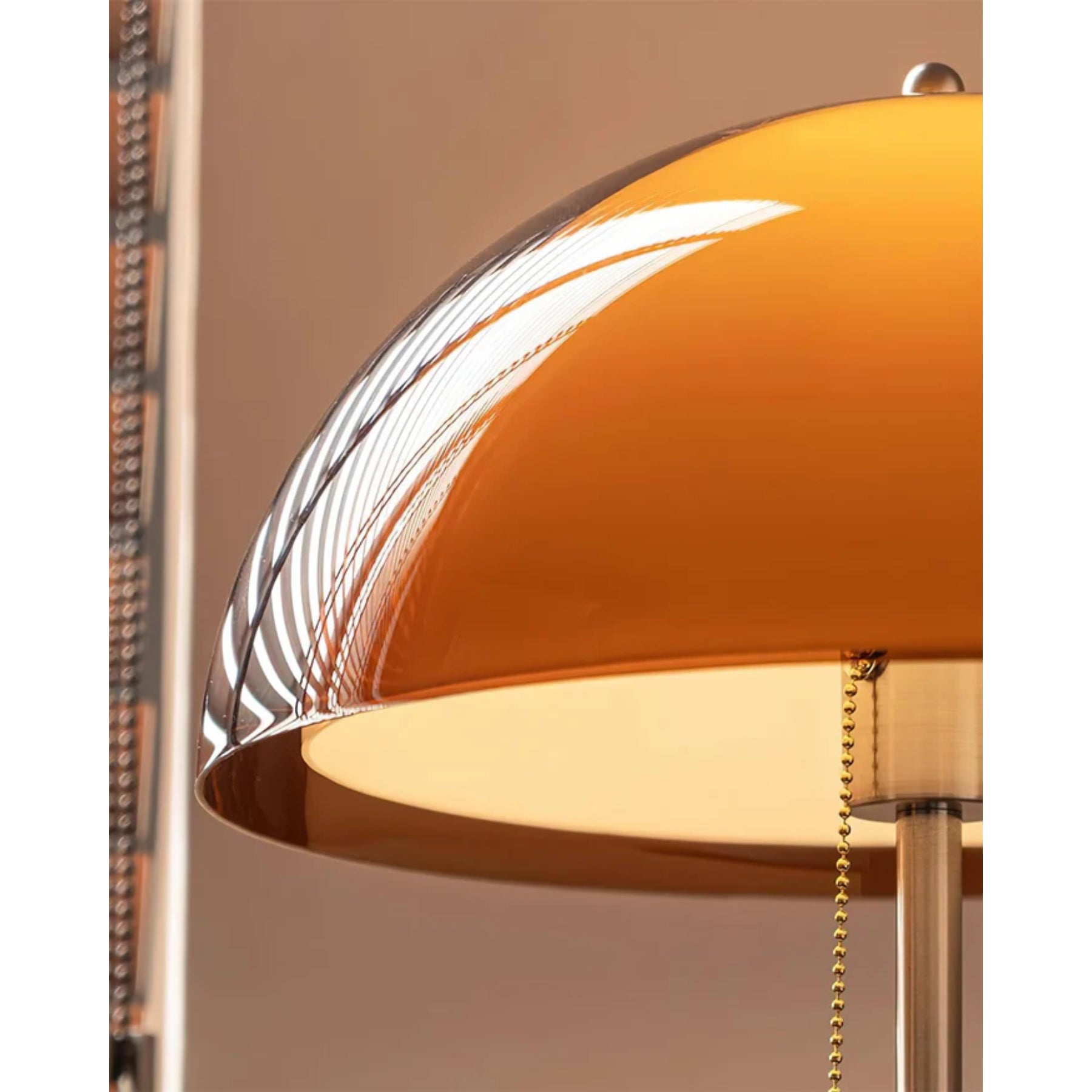Lampada da terra Tavino – Acrilico – Ambra – Design Moderno – Retro