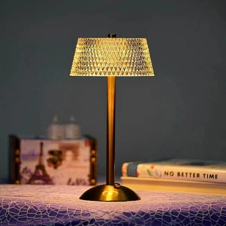 Lampada da tavolo – Ottone & Acrilico – Luce Calda – Design Moderno – Ideale per Comodino o Scrivania