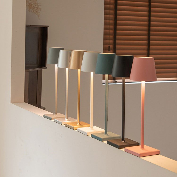 Lampada da tavolo Touchlight – Ferro – Bianco – Lampada da tavolo senza fili con batteria ricaricabile da 5200 mAh – Minimalista e Flessibile
