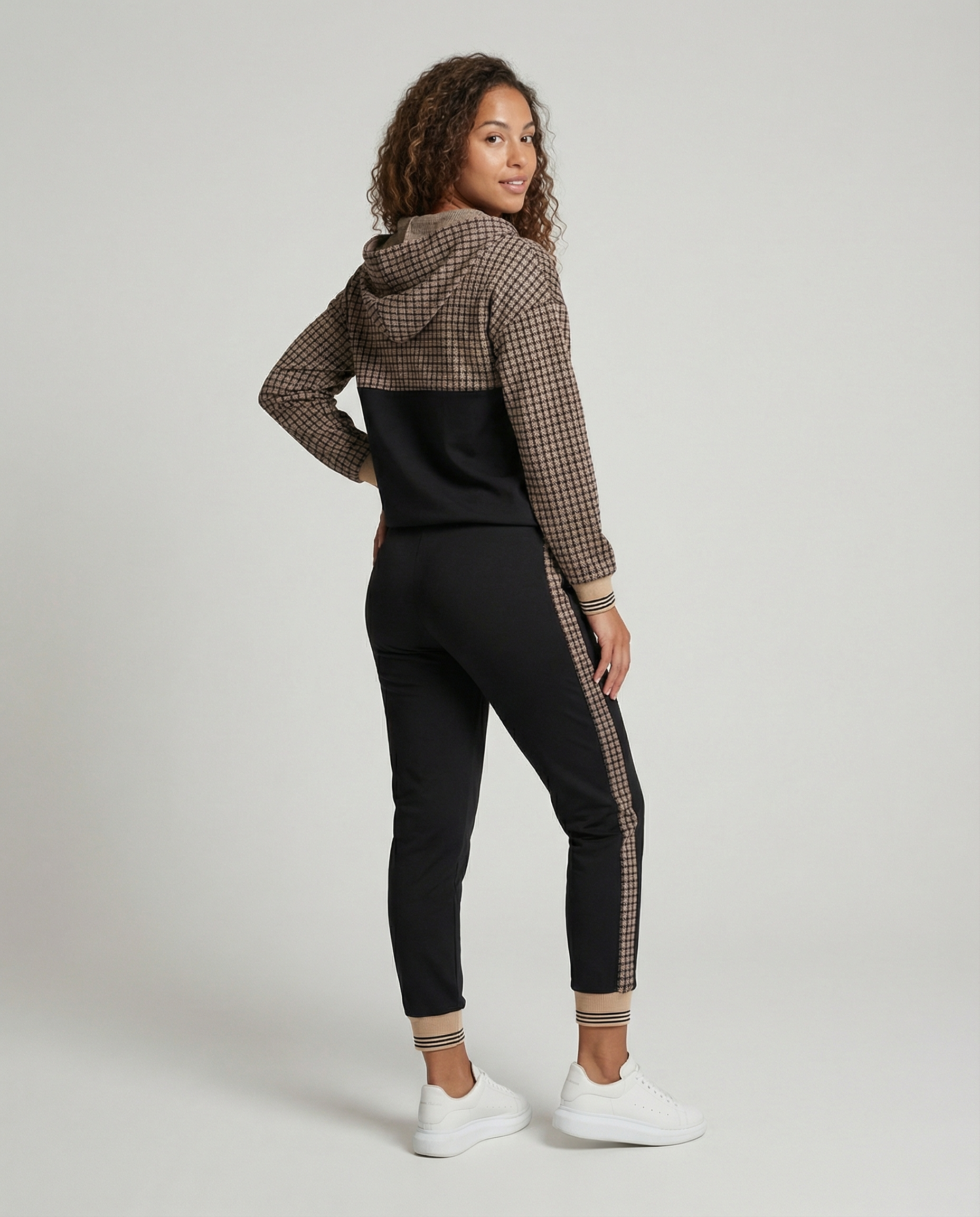 Sandsberg – Completo da jogging premium per donna, vestibilità comoda